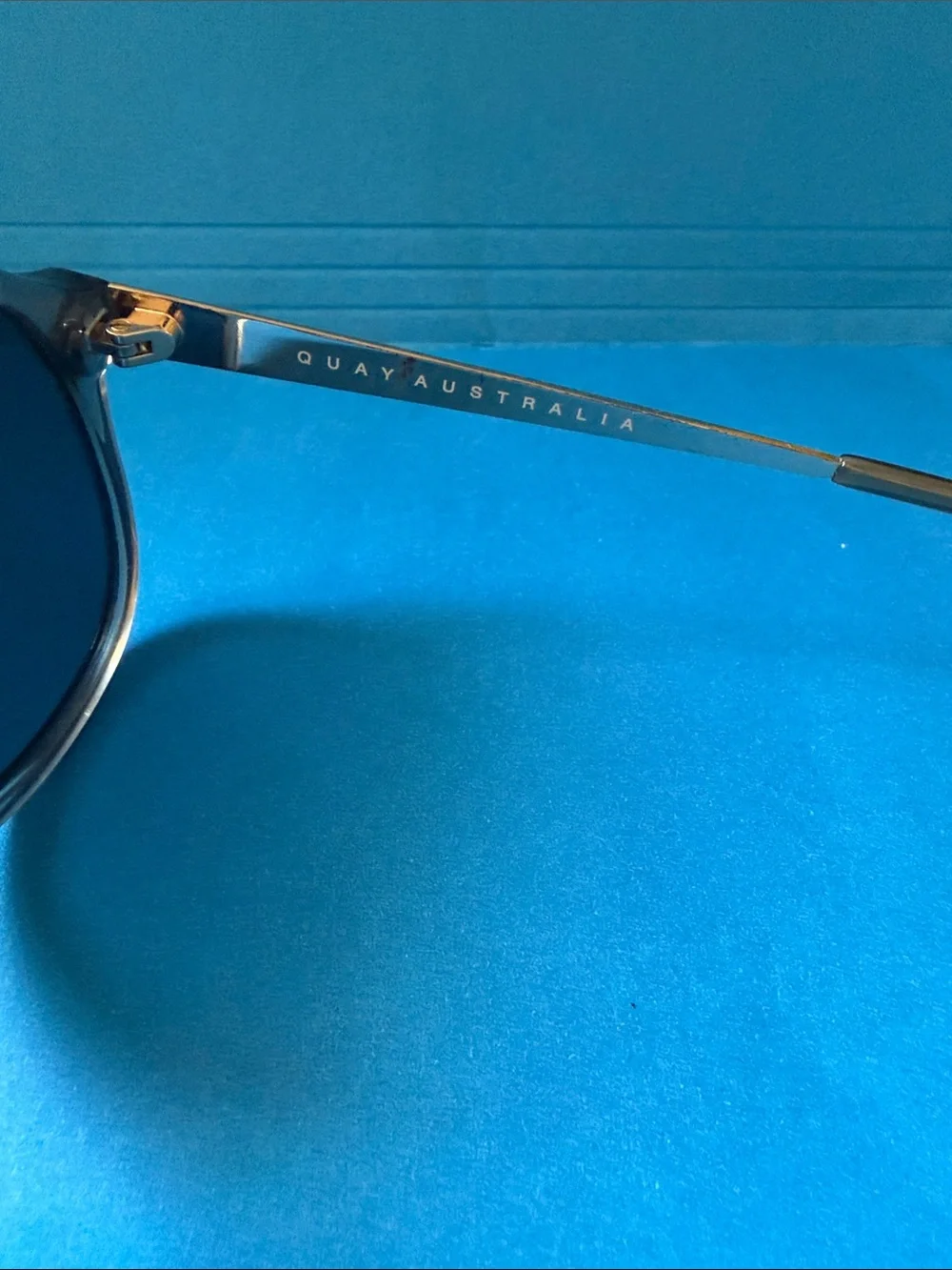 Quay Australia Men’s Grey Frame Sunglasses “Under Pressure”